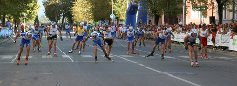 La volata della mass start di sabato in uno scatto di Detlef Schmidt