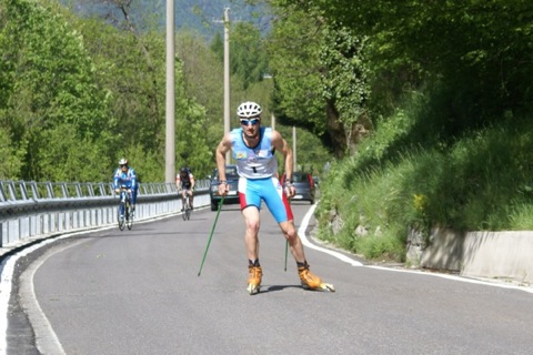 Simone Paredi al Pian del Tivano - www.italiaskiroll.com